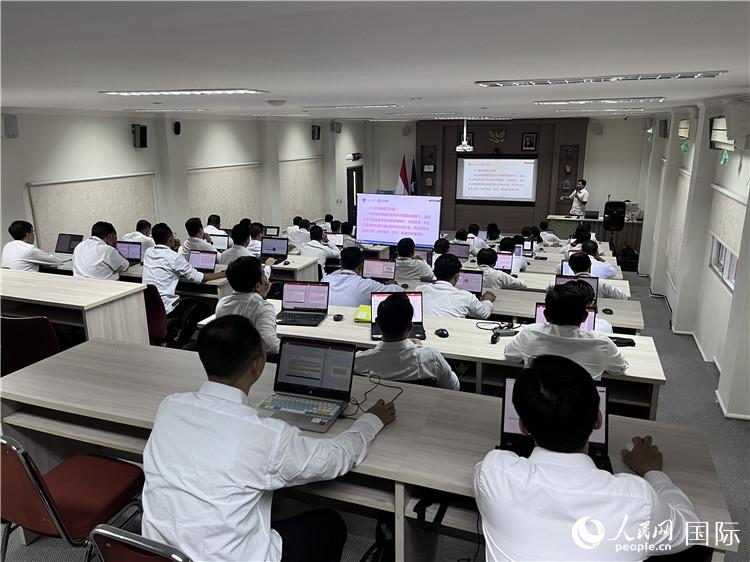 學(xué)習(xí)現(xiàn)場(chǎng)。人民網(wǎng)記者 張杰攝