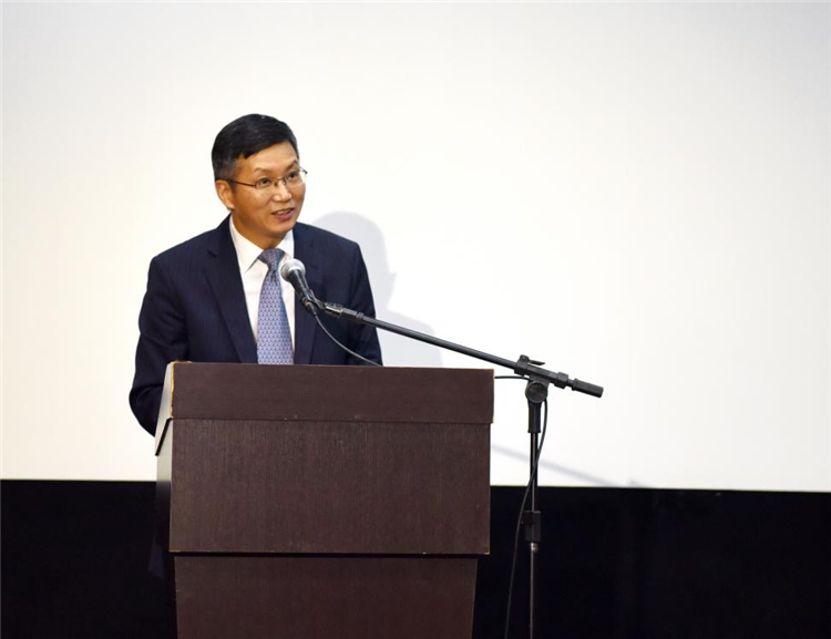 中國駐圣保羅總領(lǐng)事余鵬在開幕活動中致辭。 圣保羅州立大學孔子學院供圖