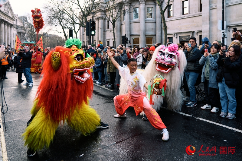 倫敦新春慶典現(xiàn)場(chǎng)。人民網(wǎng) 郭錦標(biāo)、楊浩鵬攝
