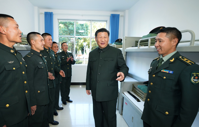 2020年1月19日，習(xí)近平主席視察駐云南部隊，深入邊防一線，看望慰問官兵。