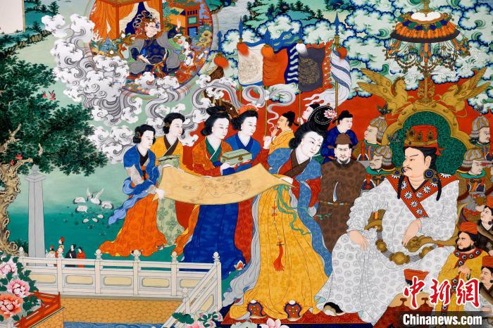 圖為5月16日，展覽中的新創(chuàng)唐卡作品(局部)?！±盍?攝